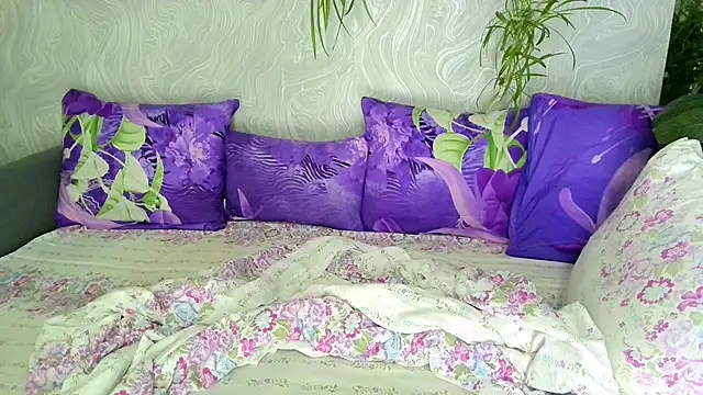 pink dawn online show from 09.27.25