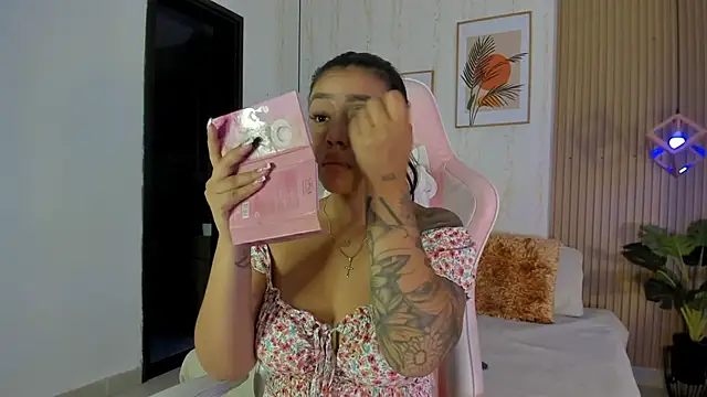 CameronCollins  online show from 12.03.25