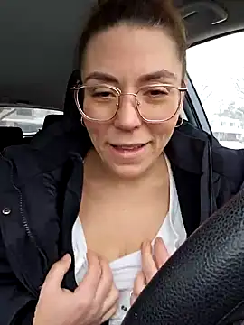 Snapshot of Ellie-L-Elizabeth chatting on 01.16.25 Ellie-L-Elizabeth online show from 01.16.25