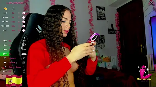 Snapshot of gabrielatafur_ chatting on 03.20.25 gabrielatafur online show from 03.20.25