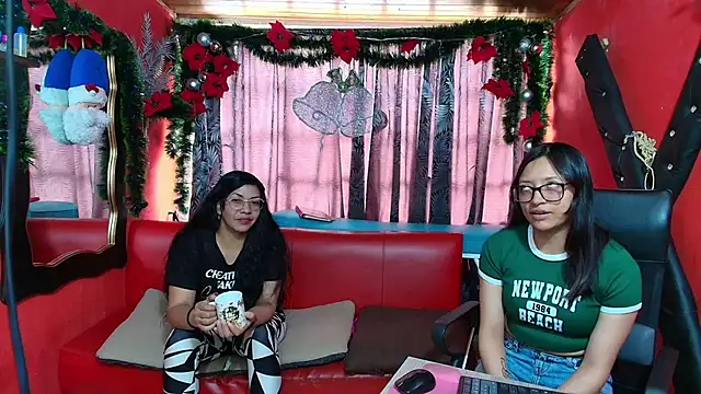 lesbiancuple online show from 01.03.25