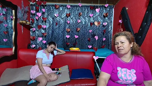 lesbiancuple online show from 02.13.25