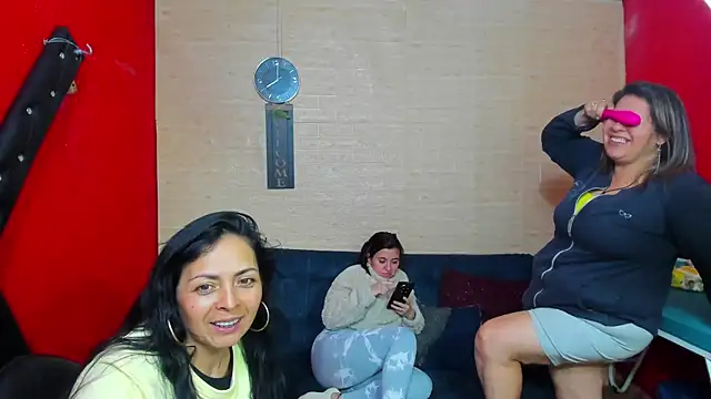 lesbiancuple online show from 11.07.25