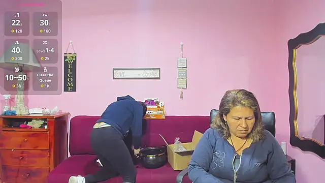 lesbiancuple online show from 11.26.25