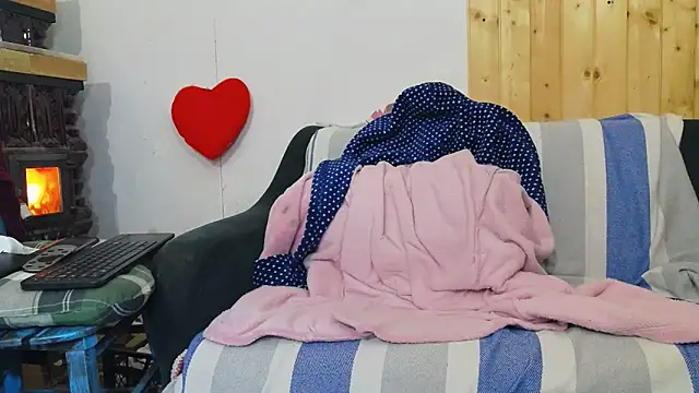 SquirtyMellissaLabia online show from 02.14.26