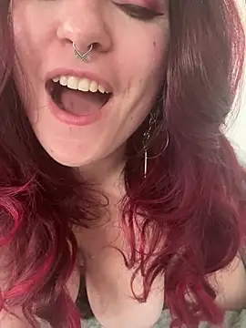 LunaMoongirl online show from 12.20.24