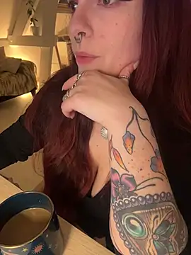 LunaMoongirl online show from 02.08.26