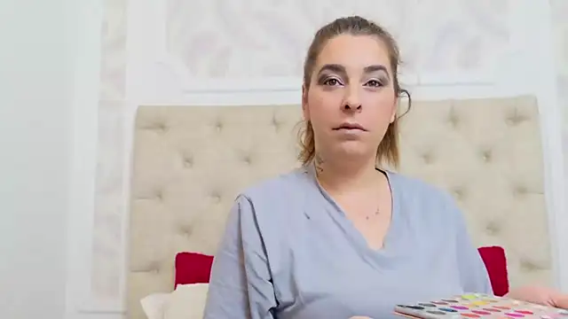 KarinaNoir online show from 01.05.25