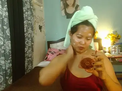 Snapshot of PearlOfAsia21 chatting on 12.02.24 PearlOfAsia21 online show from 12.02.24