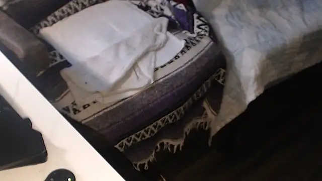 QueenDenizeAndTheCaptain online show from 10.21.25