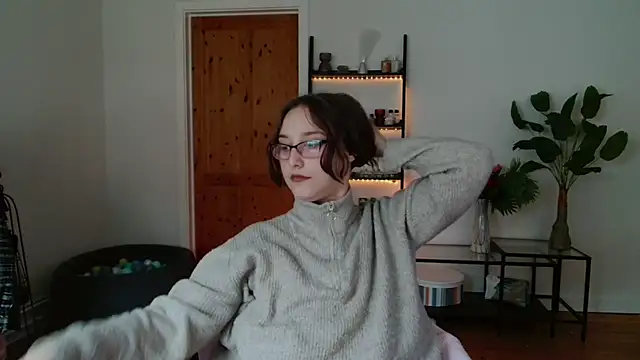 NaughtyRapunzel7 online show from 12.06.24