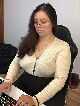 kayortiiz online show from 04.12.26