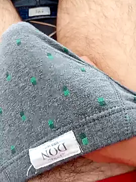 mickzizi online show from 04.23.26