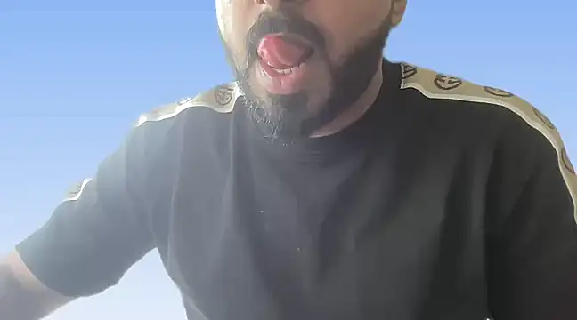 Snapshot of rahulkweel chatting on 12.24.24 rahulkweel online show from 12.24.24