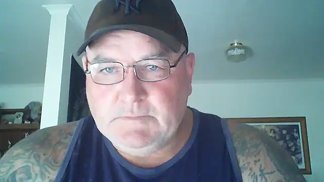 Snapshot of HOTANAL chatting on 01.09.25 HOTANAL online show from 01.09.25