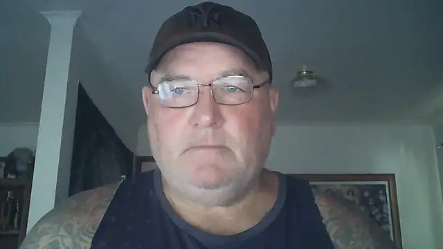 Snapshot of HOTANAL chatting on 01.10.25 HOTANAL online show from 01.10.25