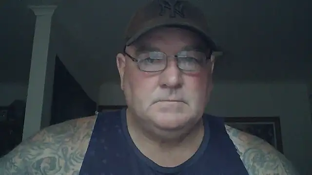 Snapshot of HOTANAL chatting on 01.12.25 HOTANAL online show from 01.12.25