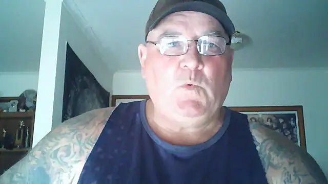 Snapshot of HOTANAL chatting on 01.12.25 HOTANAL online show from 01.12.25