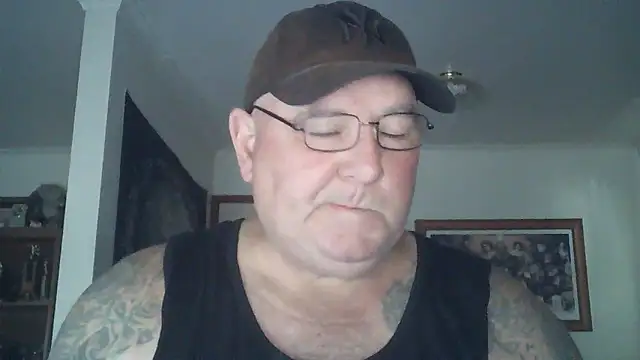 Snapshot of HOTANAL chatting on 01.13.25 HOTANAL online show from 01.13.25