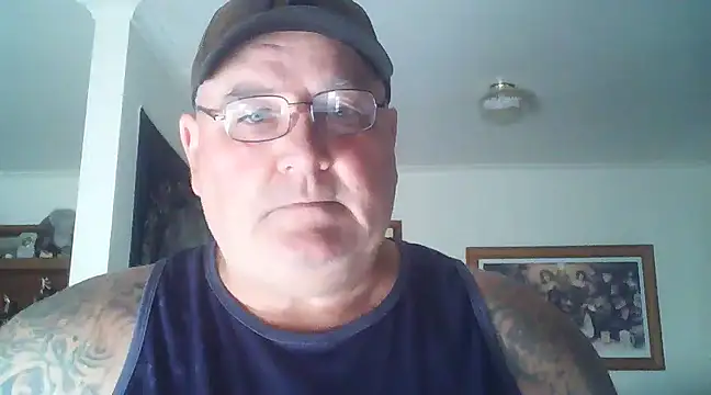 Snapshot of HOTANAL chatting on 01.15.25 HOTANAL online show from 01.15.25