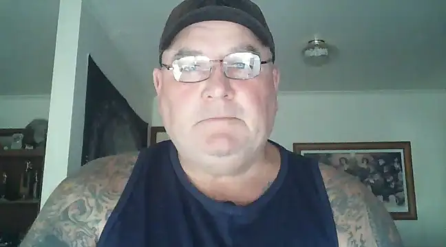 Snapshot of HOTANAL chatting on 01.16.25 HOTANAL online show from 01.16.25