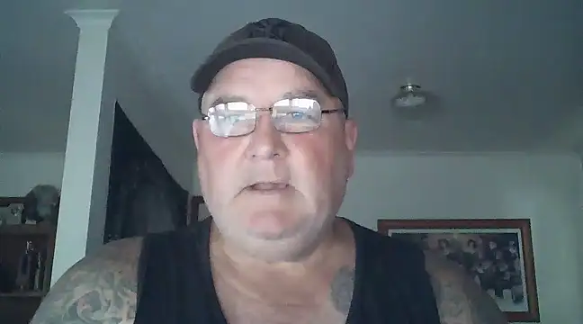 Snapshot of HOTANAL chatting on 01.17.25 HOTANAL online show from 01.17.25