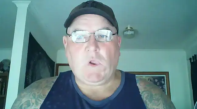 Snapshot of HOTANAL chatting on 01.26.25 HOTANAL online show from 01.26.25