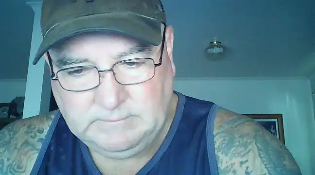 Snapshot of HOTANAL chatting on 01.27.25 HOTANAL online show from 01.27.25