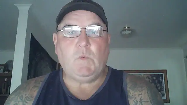 Snapshot of HOTANAL chatting on 01.28.25 HOTANAL online show from 01.28.25