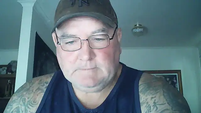 Snapshot of HOTANAL chatting on 01.29.25 HOTANAL online show from 01.29.25