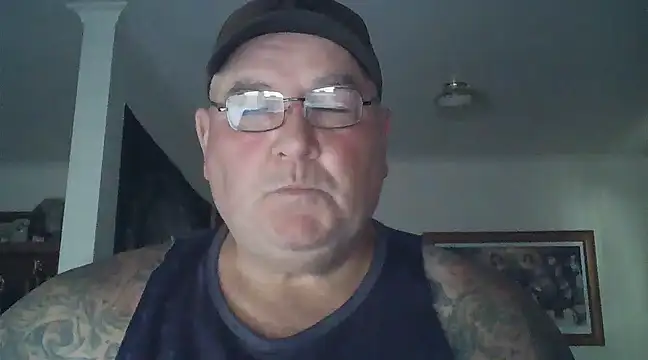 Snapshot of HOTANAL chatting on 02.05.25 HOTANAL online show from 02.05.25