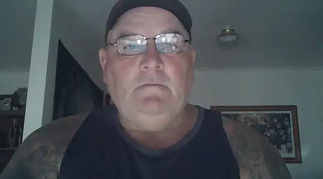 Snapshot of HOTANAL chatting on 02.05.25 HOTANAL online show from 02.05.25