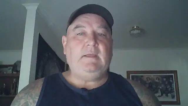 Snapshot of HOTANAL chatting on 02.08.25 HOTANAL online show from 02.08.25