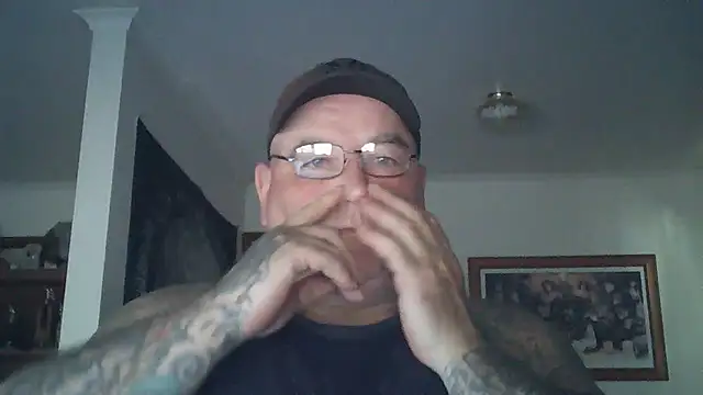 Snapshot of HOTANAL chatting on 02.11.25 HOTANAL online show from 02.11.25