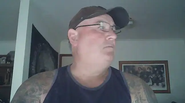 Snapshot of HOTANAL chatting on 02.12.25 HOTANAL online show from 02.12.25