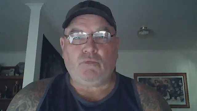 Snapshot of HOTANAL chatting on 02.15.25 HOTANAL online show from 02.15.25