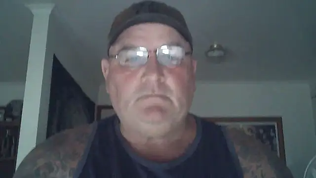 Snapshot of HOTANAL chatting on 02.20.25 HOTANAL online show from 02.20.25