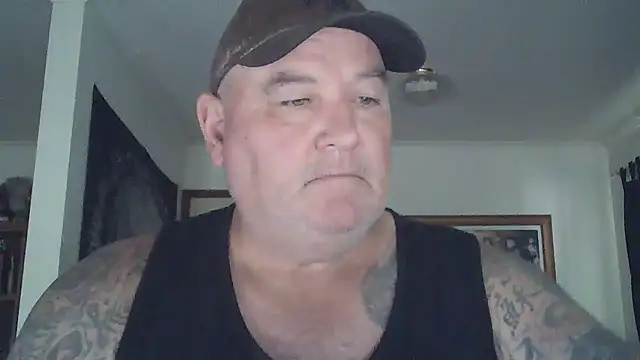 Snapshot of HOTANAL chatting on 02.23.25 HOTANAL online show from 02.23.25