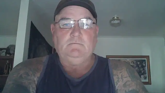 Snapshot of HOTANAL chatting on 02.25.25 HOTANAL online show from 02.25.25