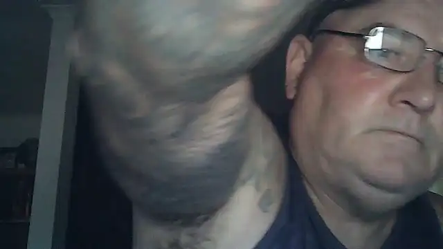 Snapshot of HOTANAL chatting on 02.26.25 HOTANAL online show from 02.26.25