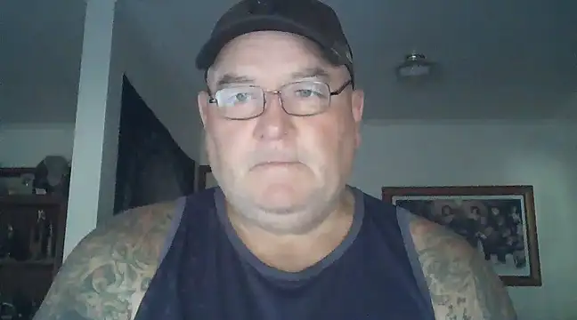 Snapshot of HOTANAL chatting on 02.28.25 HOTANAL online show from 02.28.25