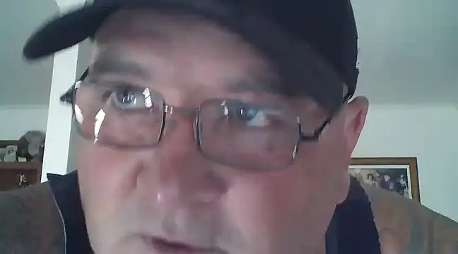 Snapshot of HOTANAL chatting on 03.02.25 HOTANAL online show from 03.02.25