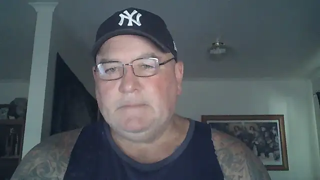 Snapshot of HOTANAL chatting on 03.05.25 HOTANAL online show from 03.05.25