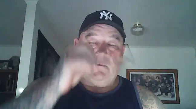 Snapshot of HOTANAL chatting on 03.05.25 HOTANAL online show from 03.05.25