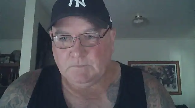 Snapshot of HOTANAL chatting on 03.10.25 HOTANAL online show from 03.10.25