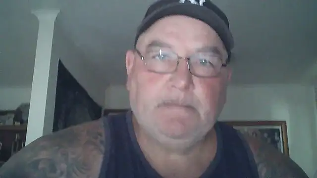 Snapshot of HOTANAL chatting on 03.14.25 HOTANAL online show from 03.14.25