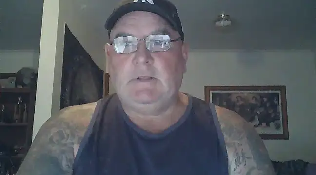 Snapshot of HOTANAL chatting on 03.20.25 HOTANAL online show from 03.20.25