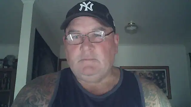 Snapshot of HOTANAL chatting on 03.22.25 HOTANAL online show from 03.22.25