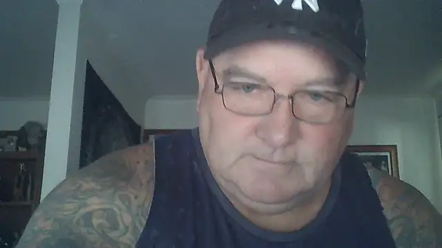 Snapshot of HOTANAL chatting on 03.23.25 HOTANAL online show from 03.23.25