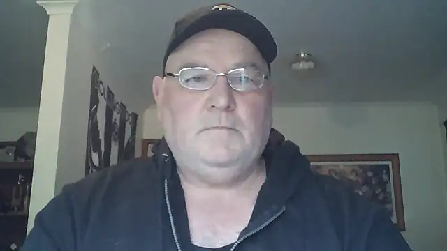 Snapshot of HOTANAL chatting on 09.26.25 HOTANAL online show from 09.26.25